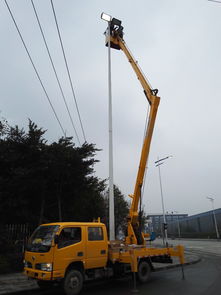 成都10 26米升降車出租 成都路燈車出租 曲臂高空車出租