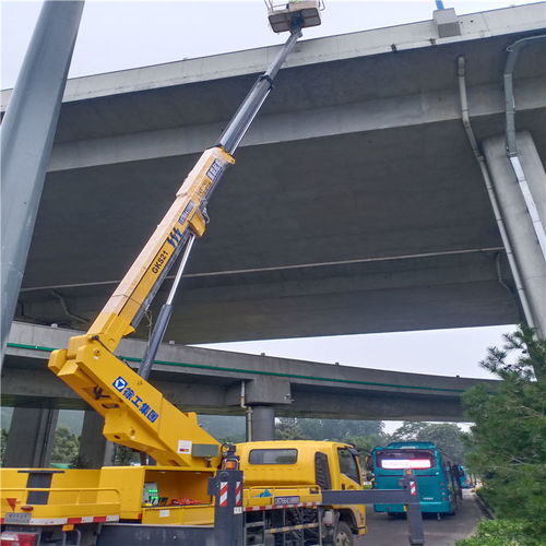 路燈車出租 山東明通起重 濟(jì)南市路燈車出租