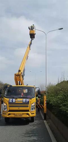 專業便捷的路燈車租賃服務——峻英捷設備租賃