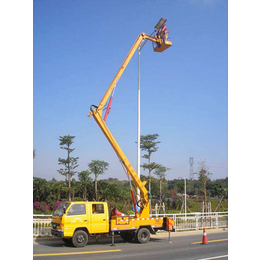 專業高效，設備齊全——峻英捷路燈車租賃，道真26米高空作業車出租服務詳解